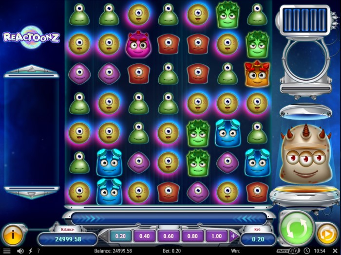 Full Reactoonz slot game interface showing colorful alien symbols and features